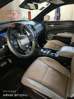 کرایسلەر 300